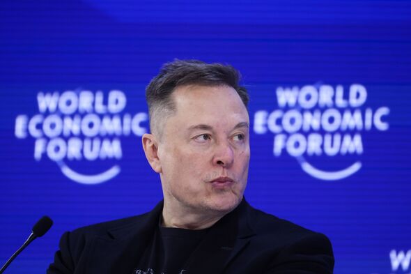 Elon postpones Mars mission to prioritize 2027 moon landing